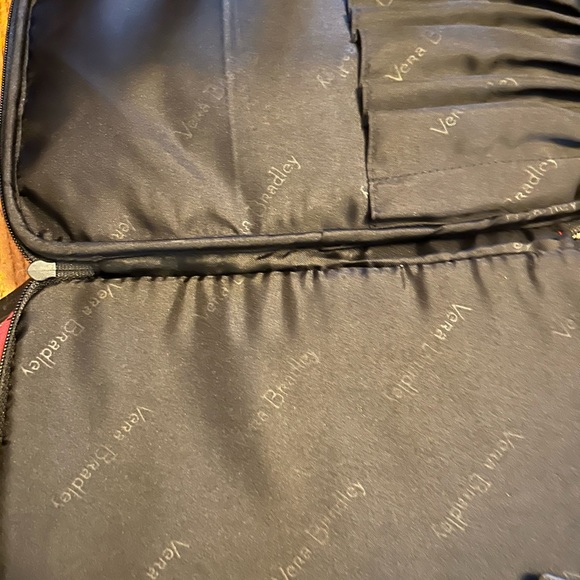 Vera Bradley NWOT Playful Penguins Make Up Case Tote - Picture 6 of 6